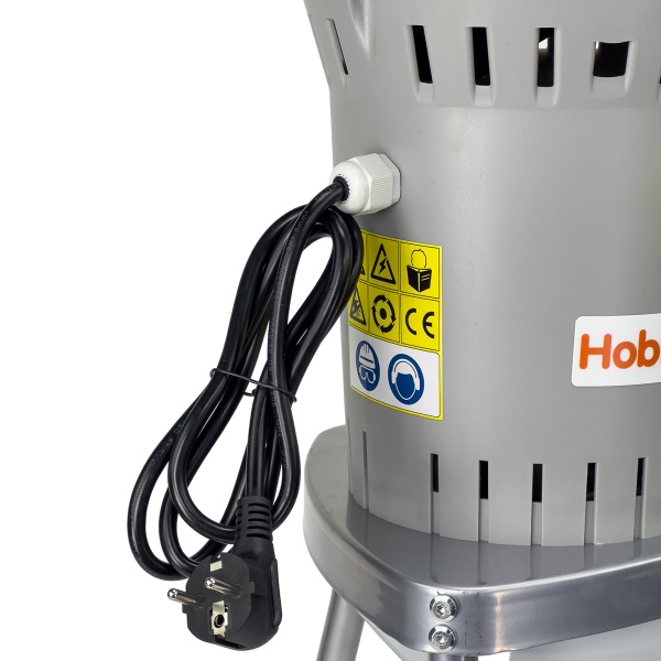 Зернодробилка HobbyFarm EM-25WL на ножках для измельчения зерна электрическая с функцией мельницы / в комплекте 4 сита